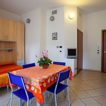 Residence Leonardo Lido di Spina Zewnętrze zdjęcie